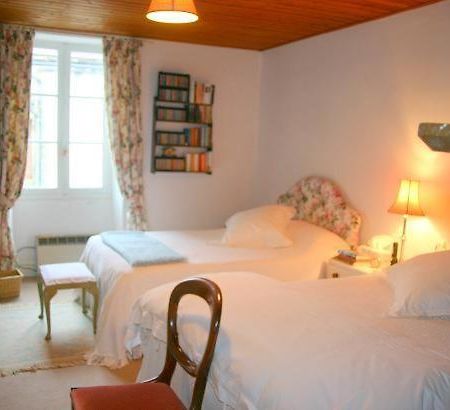 Chambres D'Hotes Chez CarolynVillefranche-du-Périgord 部屋 写真