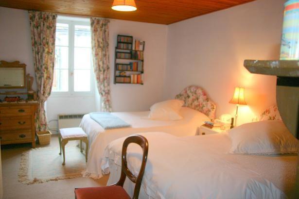 Chambres D'Hotes Chez CarolynVillefranche-du-Périgord 部屋 写真