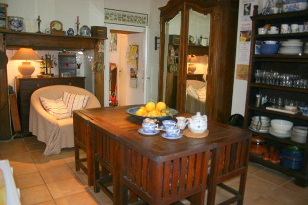 Chambres D'Hotes Chez CarolynVillefranche-du-Périgord エクステリア 写真